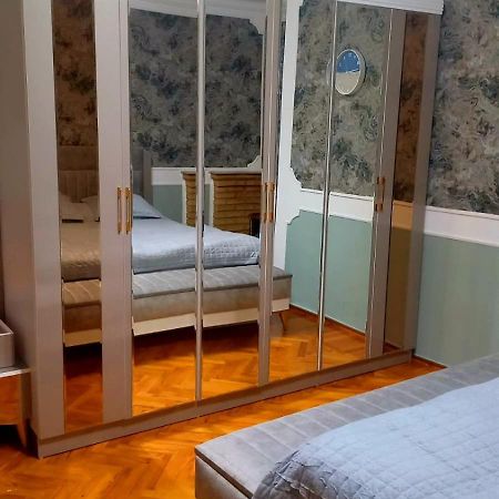 Central Apartment "Ameliya" บากู ภายนอก รูปภาพ